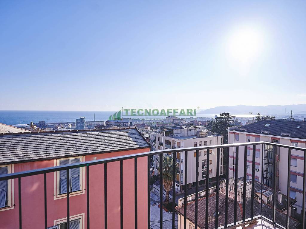 Appartamento a Savona in Via Giovanni Amendola - Foto 2
