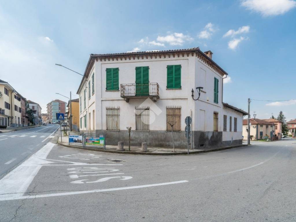 Casa indipendente a Isola d'asti in Corso General G.B. Volpini, 67 - Foto 3