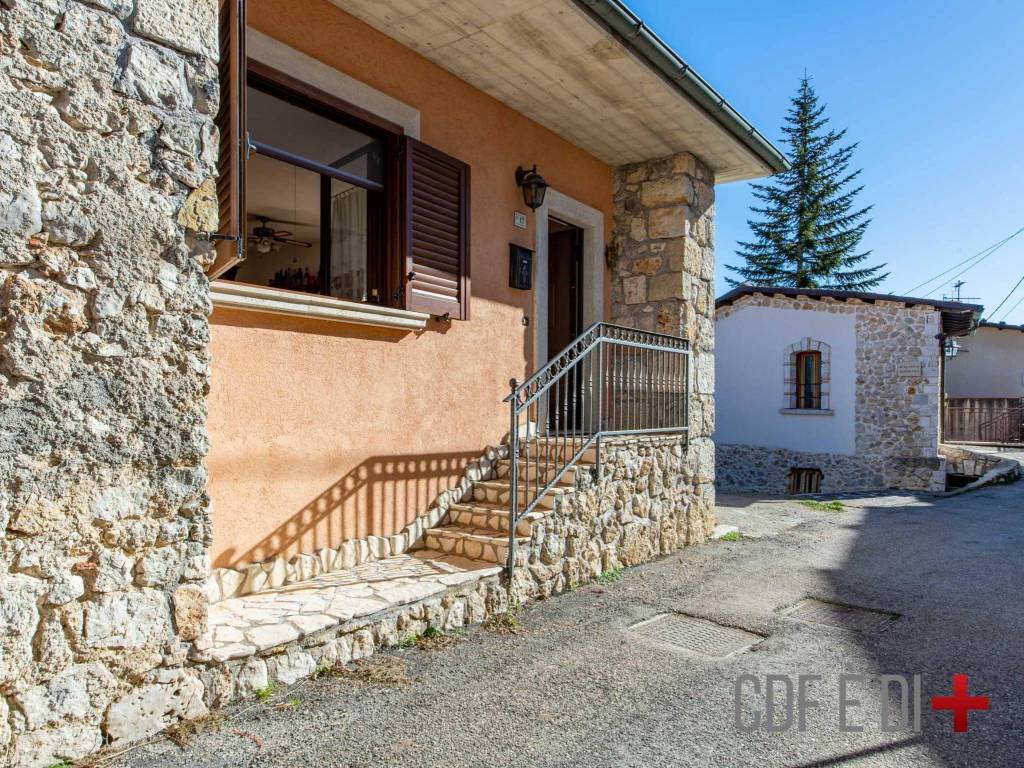 Villa a Borgorose in Via Equicola - Foto 5