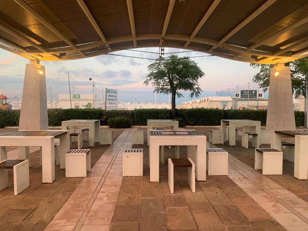Box / garage a Riccione in Piazza 25 Aprile - Foto 3