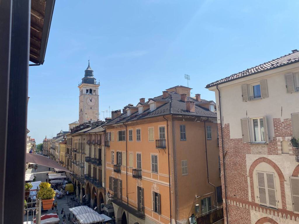 Loft / open space a Cuneo in Via Roma - Foto 5