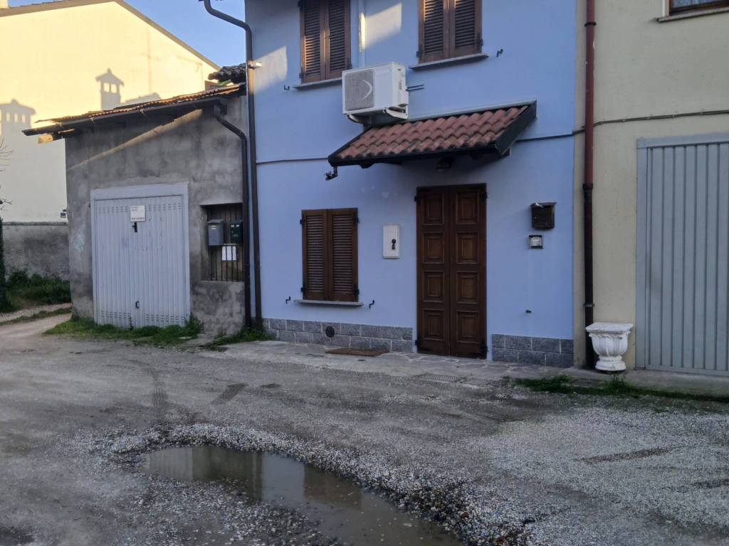 Casa indipendente a Sant'angelo lodigiano in Via San Martino - Foto 2