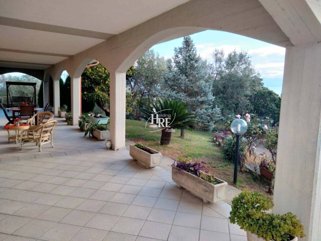 Villa a Montalto uffugo in Via Vignale, 13 - Foto 4