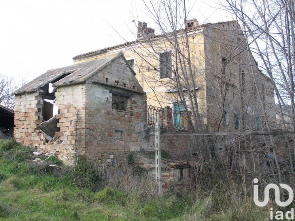 Rustico / casale a Monteprandone in LocalitÃ CONTRADA FONTE VECCHIA - Foto 5