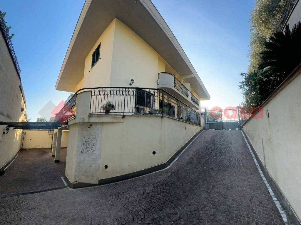 Villa a Formia in Via Remigio Paone - Foto 3