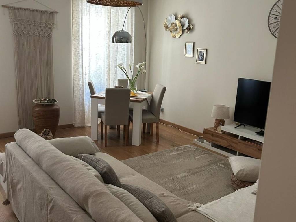 Appartamento a Asti in Corso Vittorio Alfieri, 170 - Foto 2