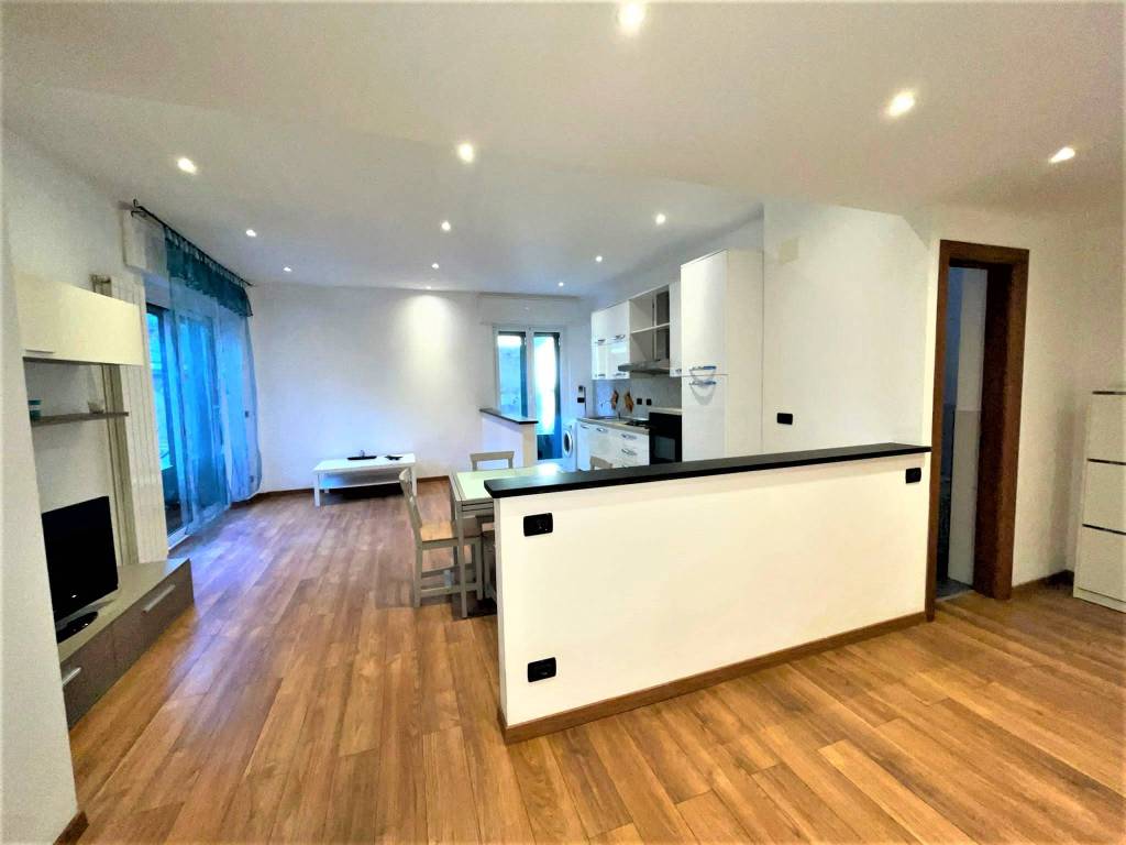 Appartamento a Genova in Via Francesco Marabotto, 3 - Foto 3