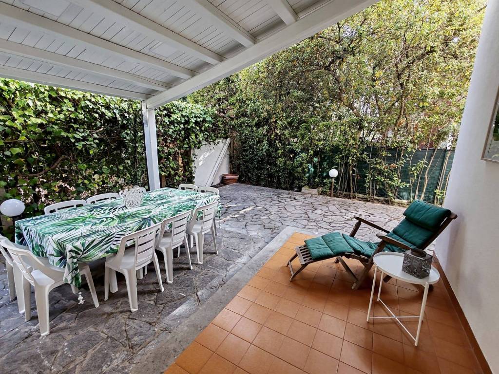 Villa a Fiumicino in Via Gabicce Mare - Foto 3