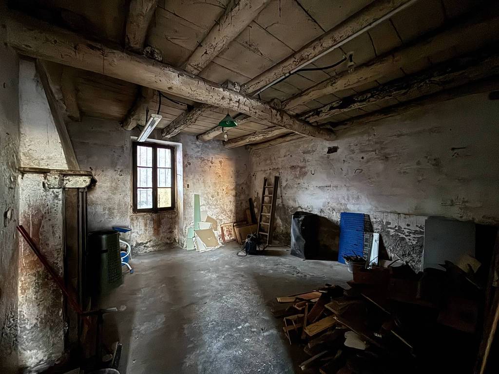 Casa indipendente a Erba in Via P. Verri - Foto 4