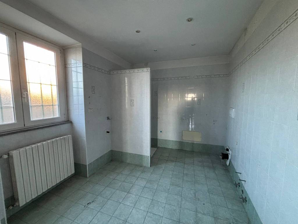 Casa indipendente a Erba in Via P. Verri - Foto 5