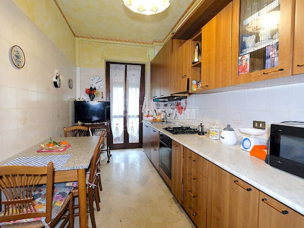 Appartamento a Oleggio in Via Strera 36 - Foto 2