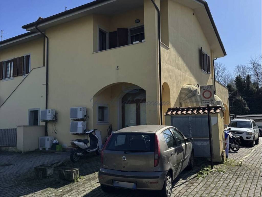 Appartamento a Seravezza in Via Padre Eugenio Barsanti, 160 - Foto 3