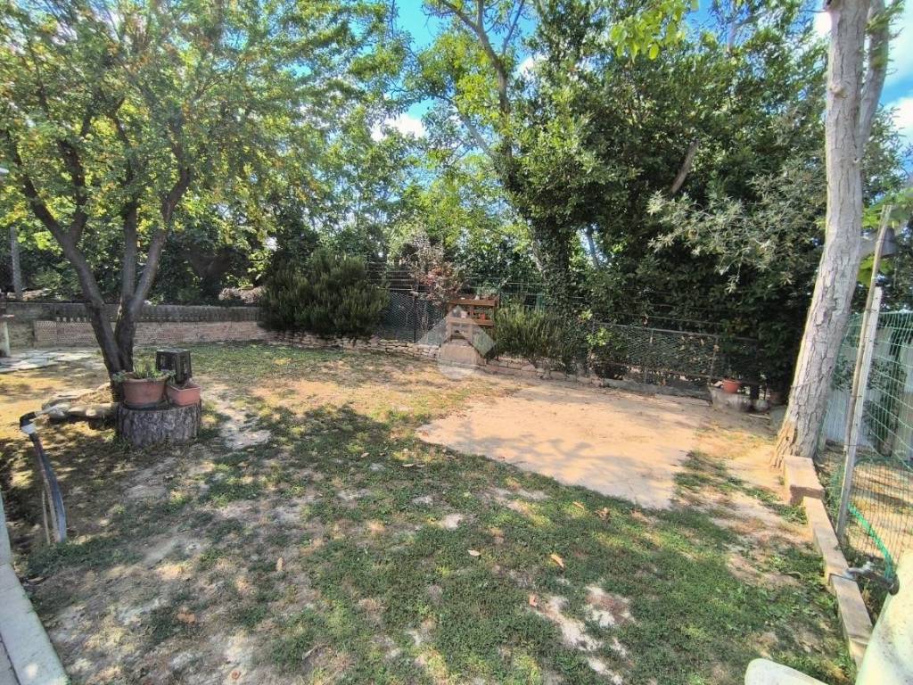 Casa indipendente a Vallefoglia in CORSO INDIPENDENZA - Foto 4