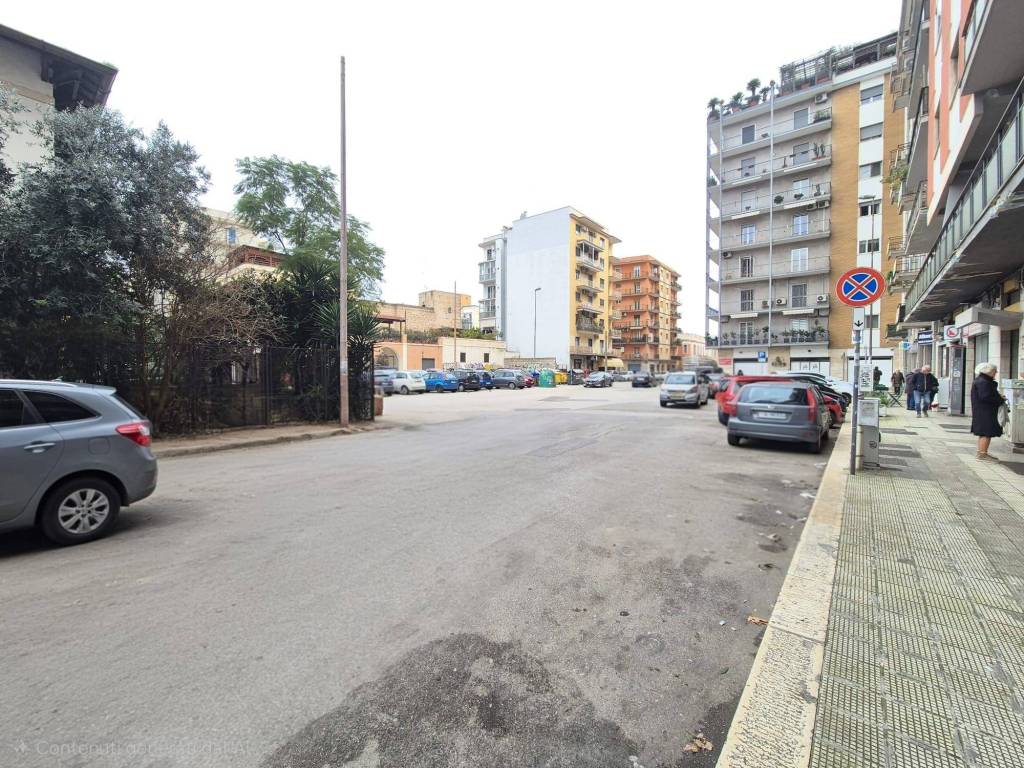 Immobile a Bari in Piazzale Vittorio Locchi - Foto 4