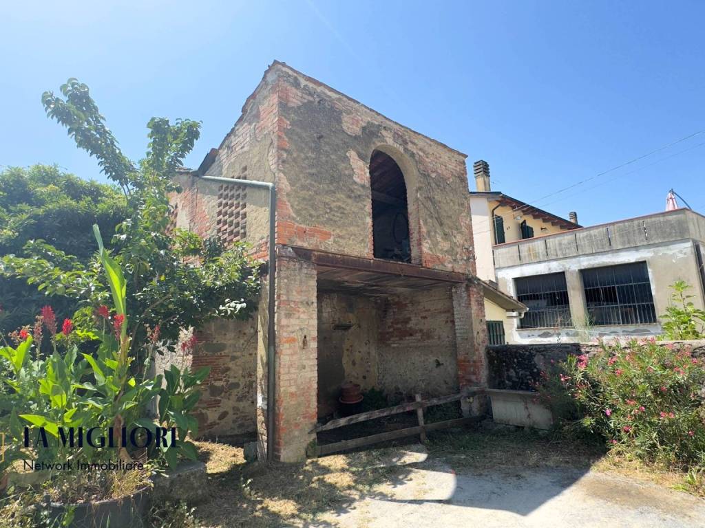Casa indipendente a Pistoia in Via Pratese, 451 - Foto 5