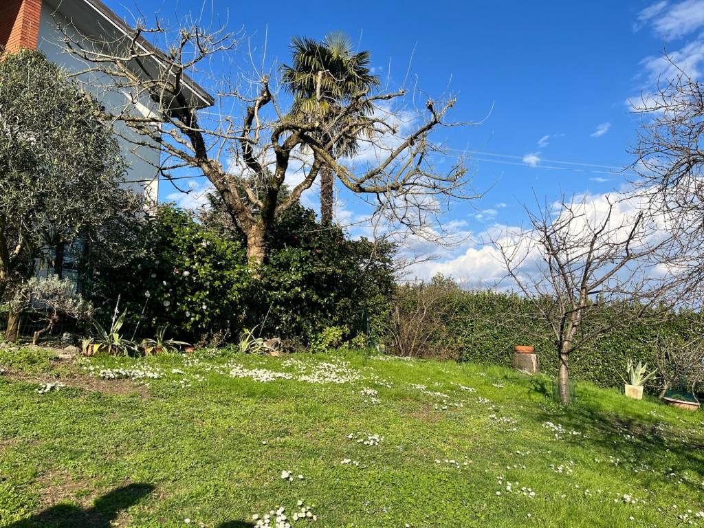 Villa a Inverigo in Via Mandresca - Foto 5