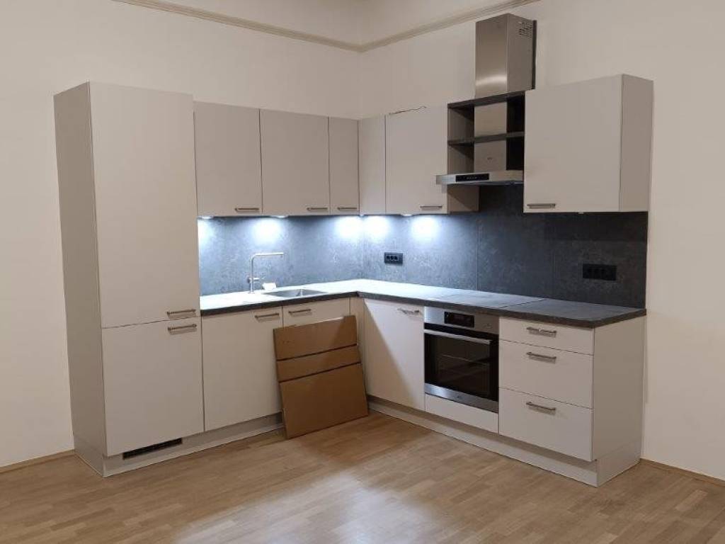 Appartamento a Merano in Via Portici - Foto 3