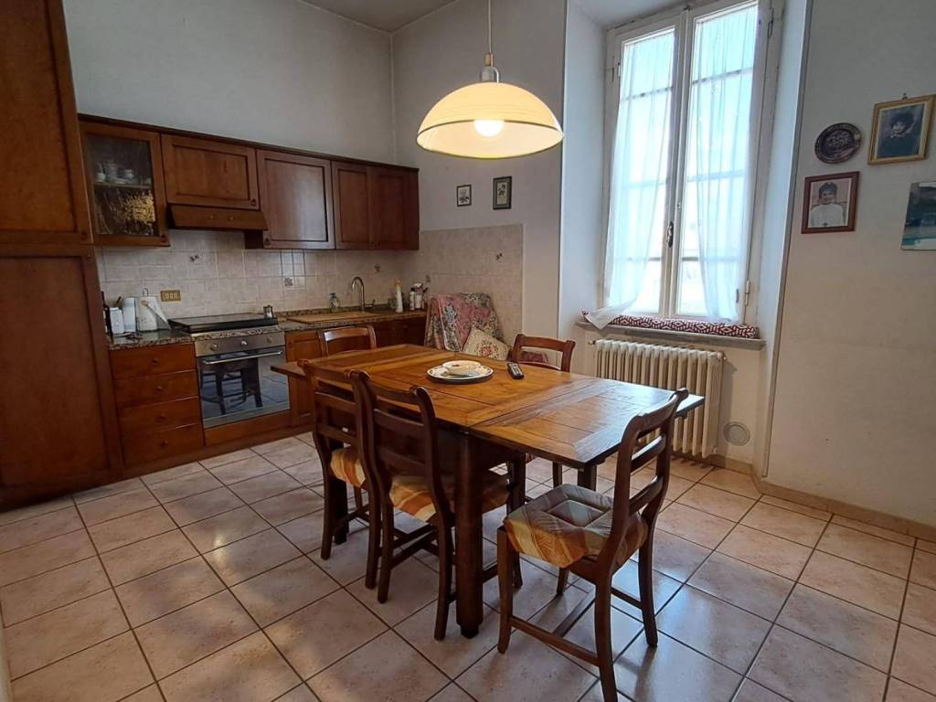 Appartamento a Cecina in Via C. Ginori - Foto 4