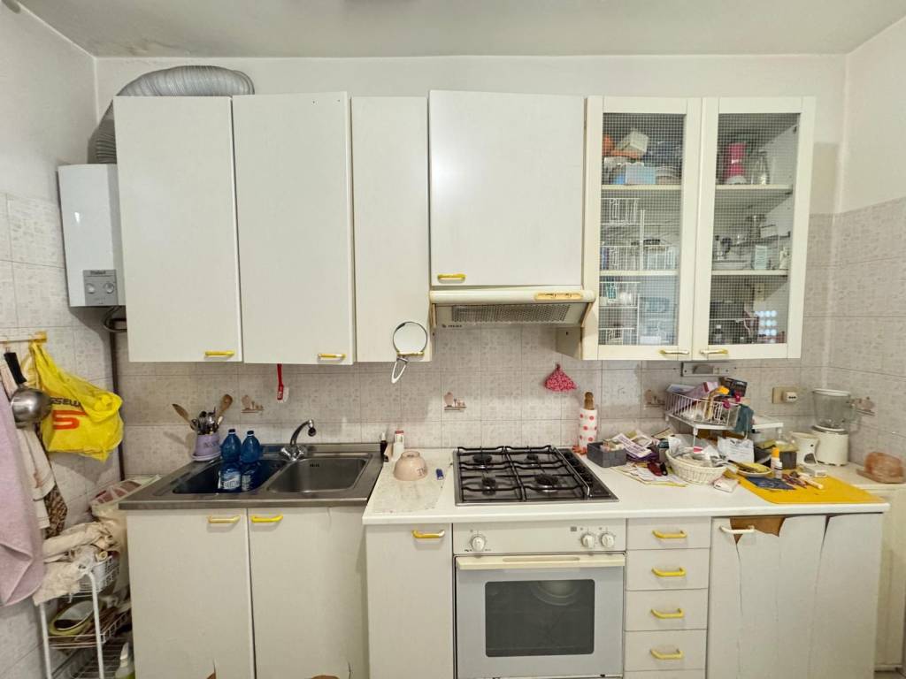 Appartamento a Baranzate in Via Erto - Foto 4