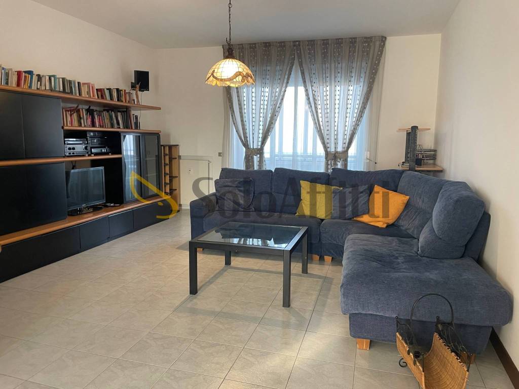 Appartamento a Busto arsizio in Viale Giuseppe Borri, 57 - Foto 5