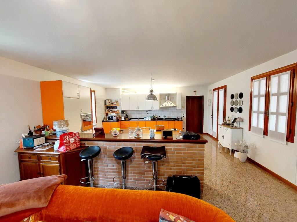 Villa a Mussolente in Via Dante Alighieri - Foto 4