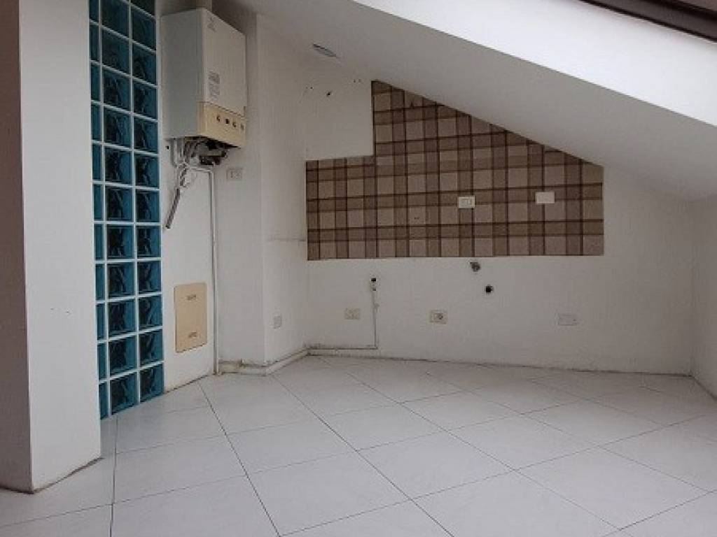Appartamento a Cavenago d'adda in Via Arialdo - Foto 4