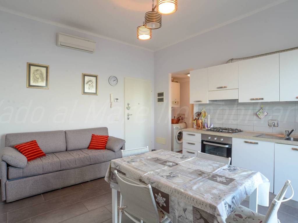 Appartamento a Vado ligure in Via Aurelia, 88 - Foto 3