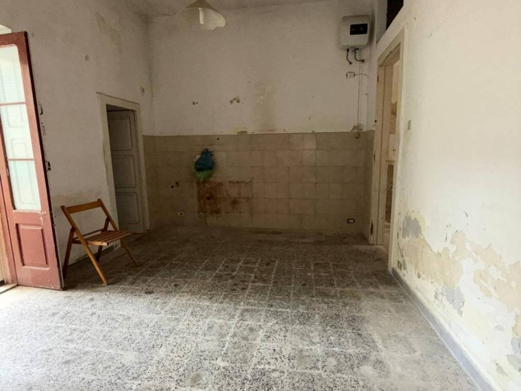 Appartamento a Giovinazzo in Via Bari Traversa 2 - Foto 4