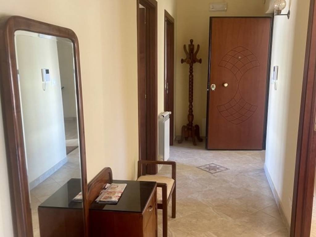 Appartamento a Reggio calabria in Via Mantova - Foto 2