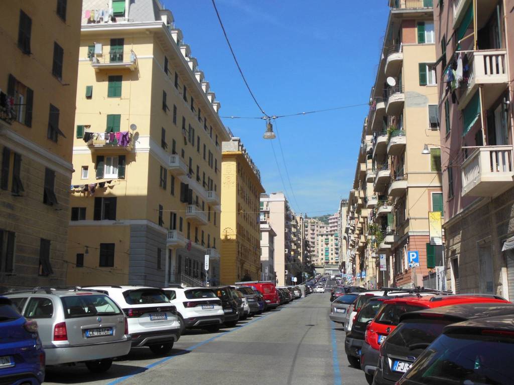 Appartamento a Genova in Via Ayroli - Foto 2