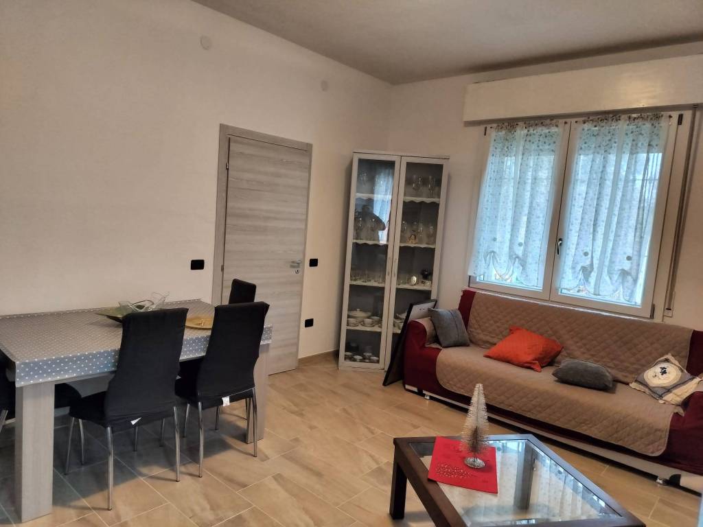 Casa indipendente a Brescello in Via Bacchi - Foto 5