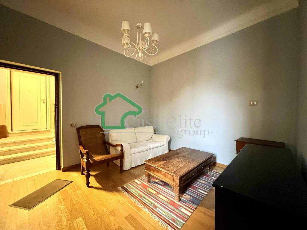 Appartamento a Lodi in Piazza della Vittoria - Foto 3