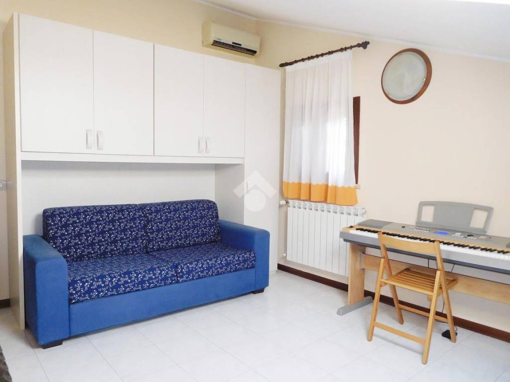 Villa a Ferrara in PORZIONE DI QUADRIFAMILIARE VIA BUZZONI - Foto 4