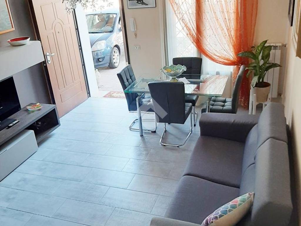 Villa a Ferrara in PORZIONE DI QUADRIFAMILIARE VIA BUZZONI - Foto 5