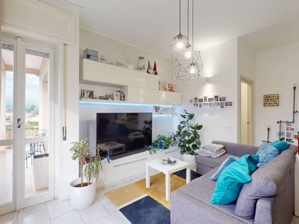 Appartamento a Carate brianza in Via Bezzecca, 8 - Foto 2