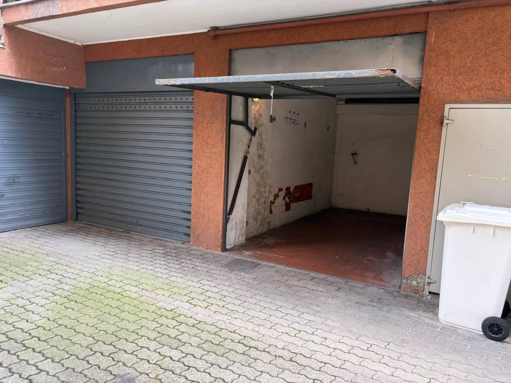 Box / garage a Cinisello balsamo in Via San Pio X, 12 - Foto 3