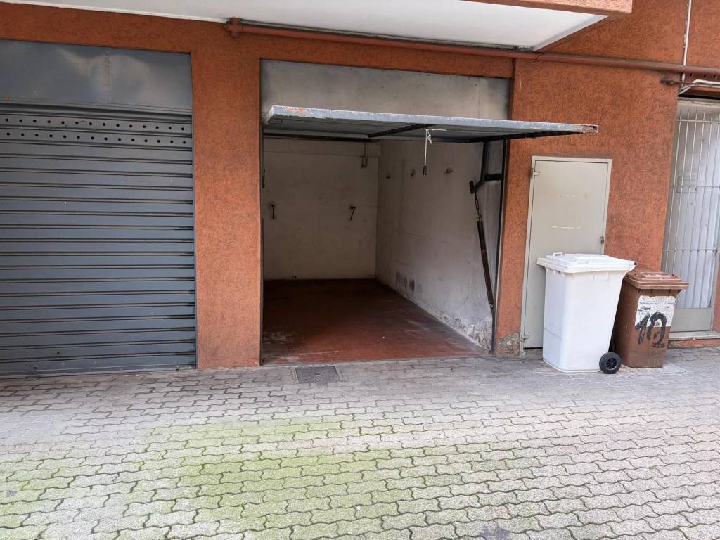 Box / garage a Cinisello balsamo in Via San Pio X, 12 - Foto 4