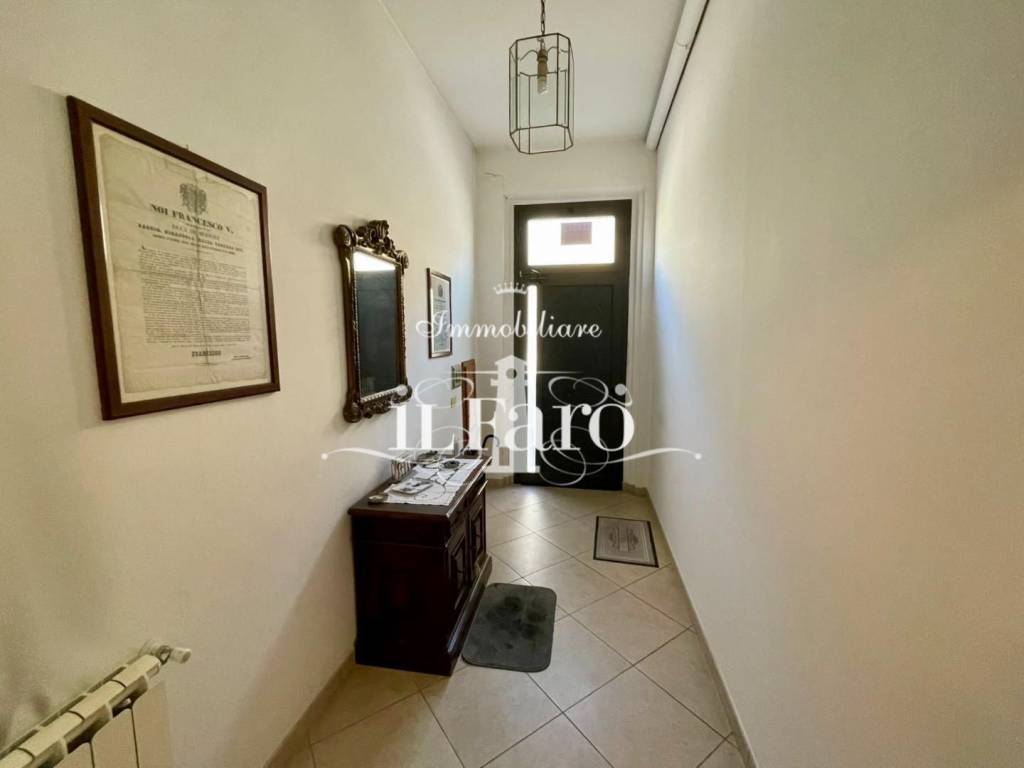 Villa a Viareggio in Piazza Lorenzo Viani, , 18 - Foto 2