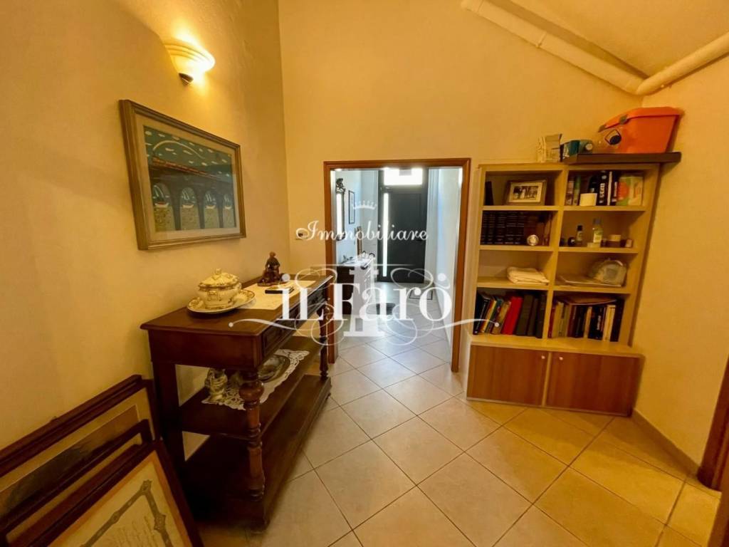 Villa a Viareggio in Piazza Lorenzo Viani, , 18 - Foto 3