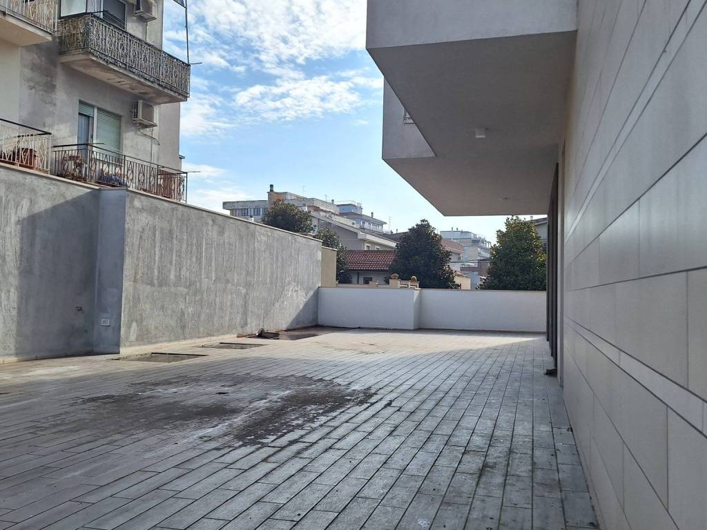 Appartamento a Montesilvano in Via Roma - Foto 5