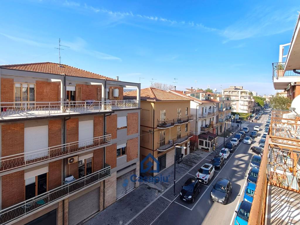 Appartamento a Civitanova marche in Corso Giuseppe Garibaldi, 210 - Foto 2
