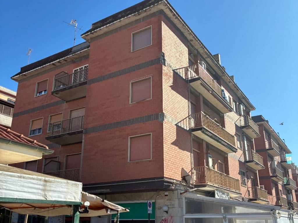 Appartamento a Pomezia in Viale Spagna, 100 - Foto 2