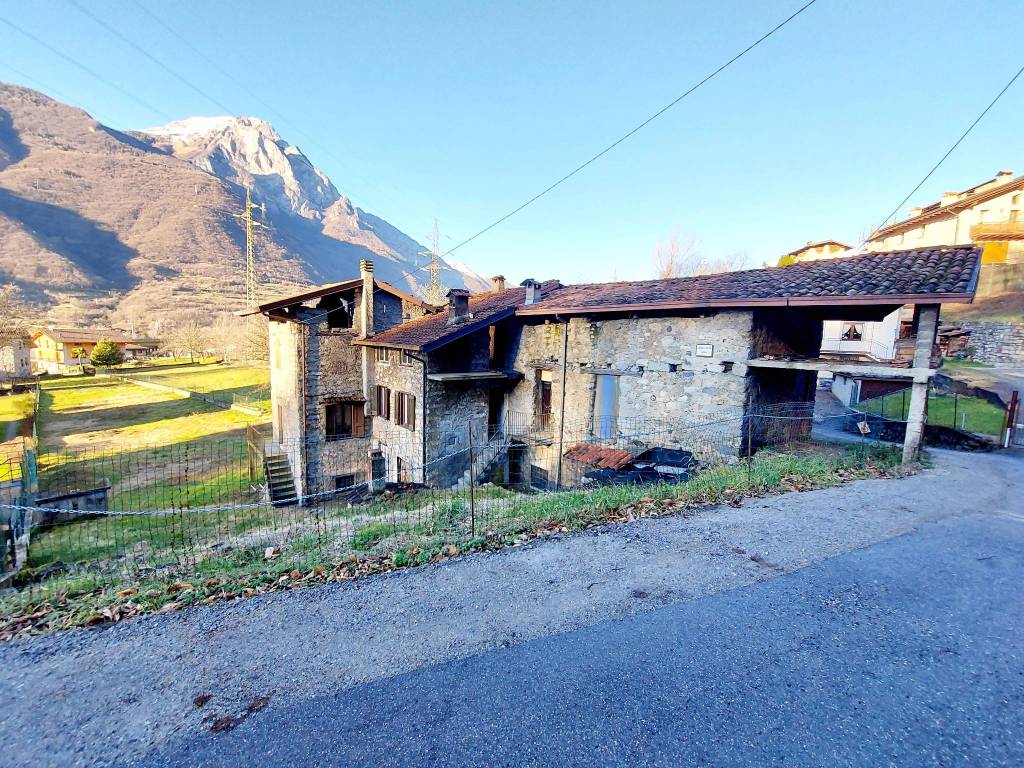 Rustico / casale a Breno in Via Gera Superiore - Foto 2