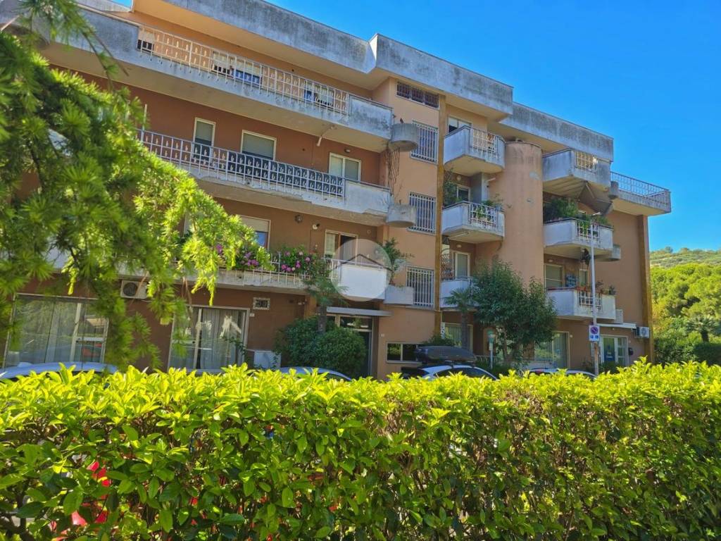 Appartamento a Roseto degli abruzzi in Via Patini, 3 - Foto 2