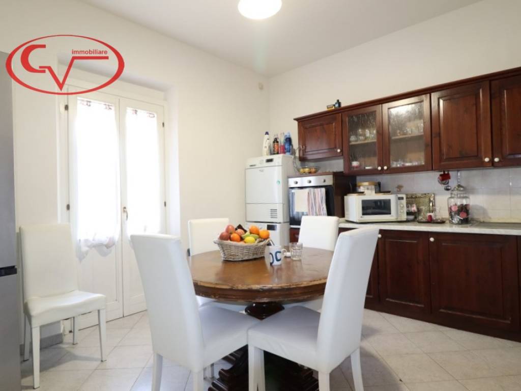 Appartamento a Montevarchi in Viale Armando Diaz - Foto 5