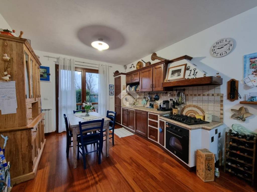 Appartamento a Follo in Via Francia, 6 - Foto 3