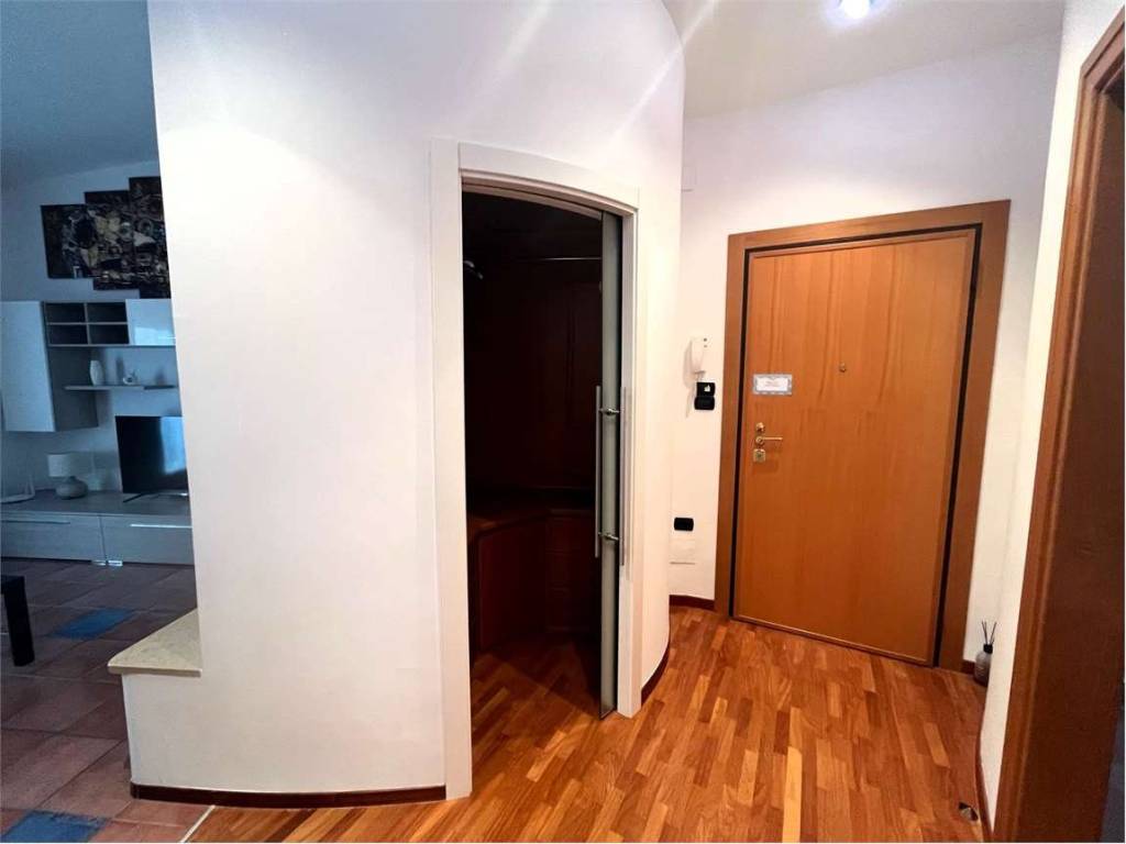 Attico / mansarda a Brindisi in Viale Belgio, 21 - Foto 2