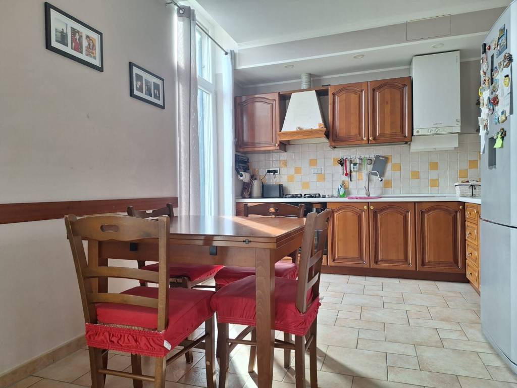 Appartamento a Besozzo in Via Alfredo Binda, 21 - Foto 2