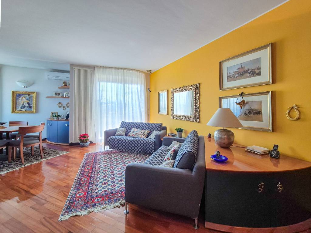 Appartamento a Cesano maderno in Via Giuseppe Garibaldi, 74 - Foto 2