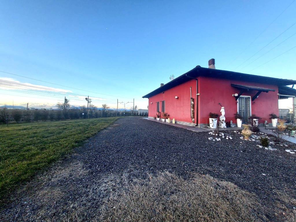 Villa a Carmagnola in Via della Guardia - Foto 2